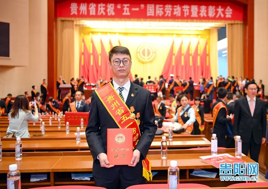 黄若愚：脚踏实地，探寻“铝”的真相