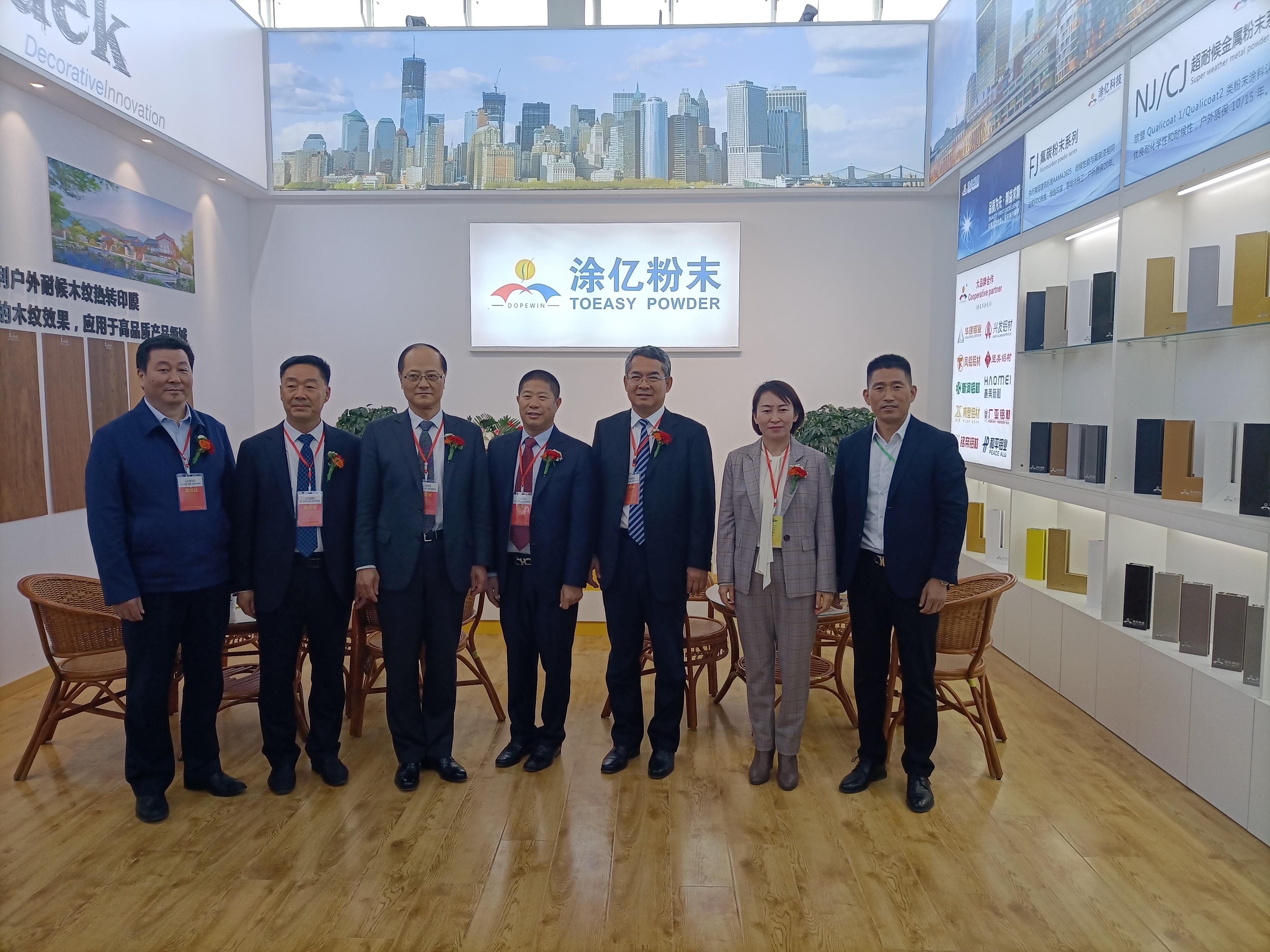 山东涂亿强势亮相第十二届中国（潍坊）家居门窗博览会