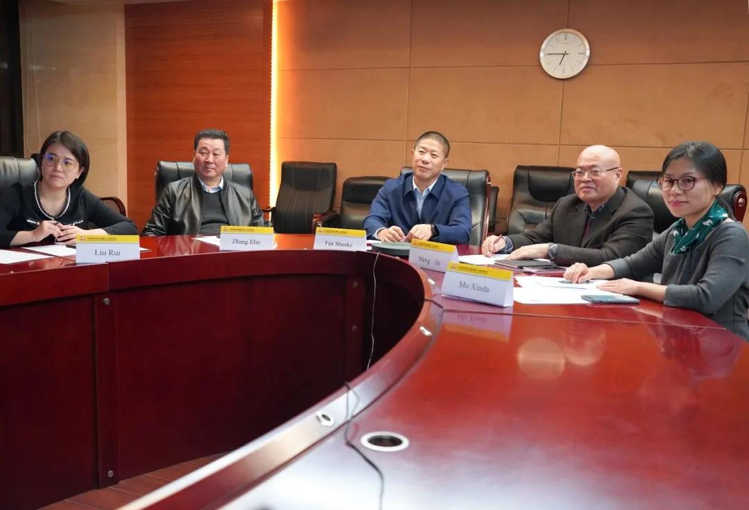 范顺科与巴西铝业协会主席举行视频会谈