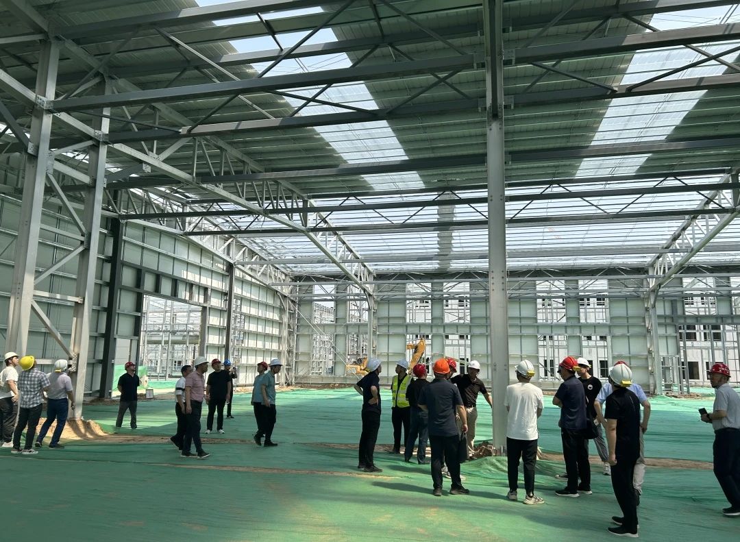 济南市建设工程勘察设计质监站及同圆设计集团一行莅临考察国内首个铝合金装配式建筑—伯达装备数字化工厂