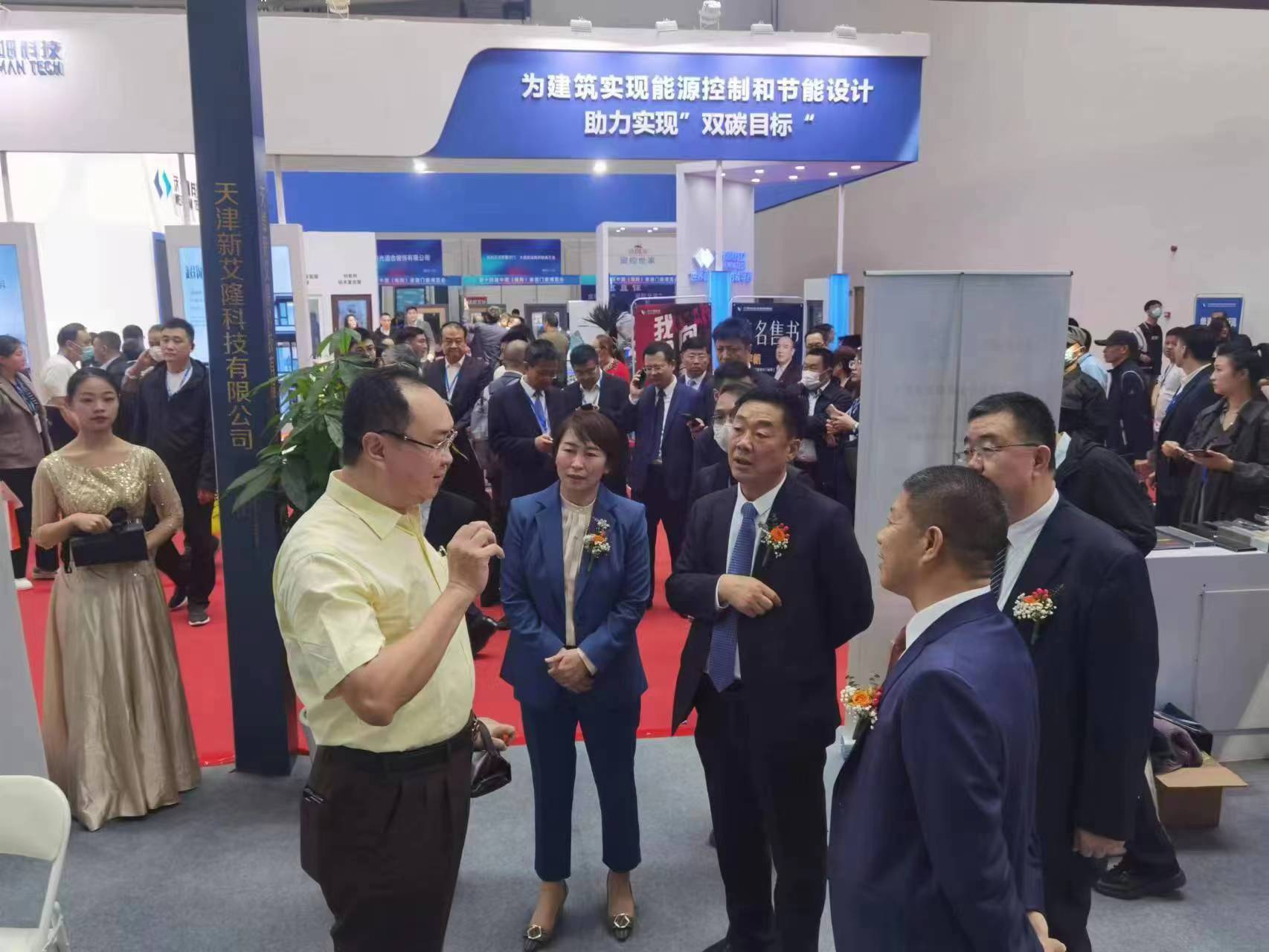 直击展会盛况！新艾隆精彩亮相第十四届中国（临朐）家居门窗博览会