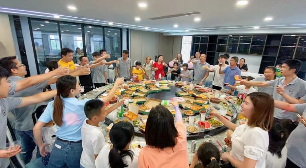 感恩同行，共悦生辰，德贝尔7月员工生日会精彩来袭！
