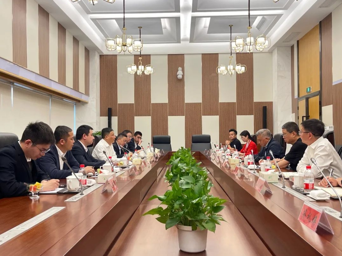 铭岛铝业与银轮股份签订战略合作协议