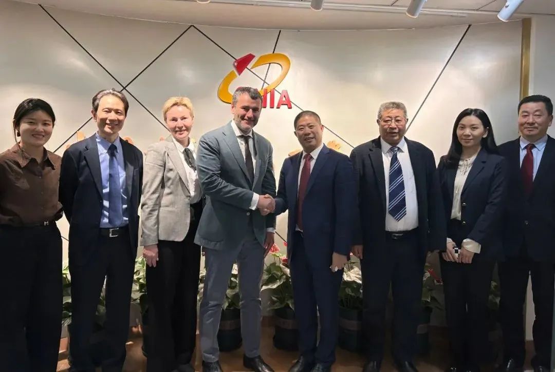 范顺科副书记会见俄铝副首席执行官、全球营销公司董事长罗曼·安德留申一行