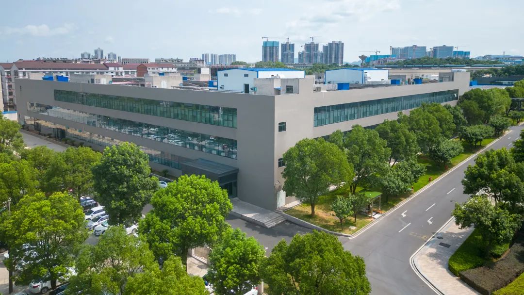 艾华集团新获得发明专利授权：“一种固态铝电解电容器及其制备方法”