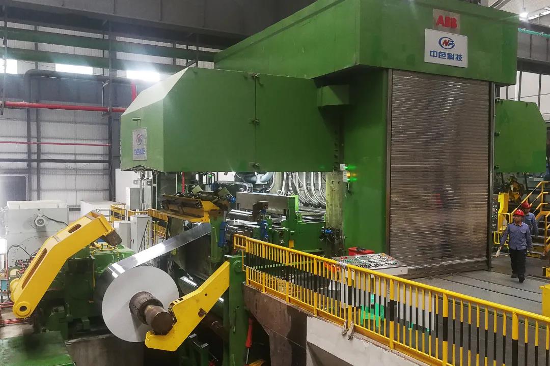 中色科技研发的国内首台套2800mm冷轧机组顺利通过验收