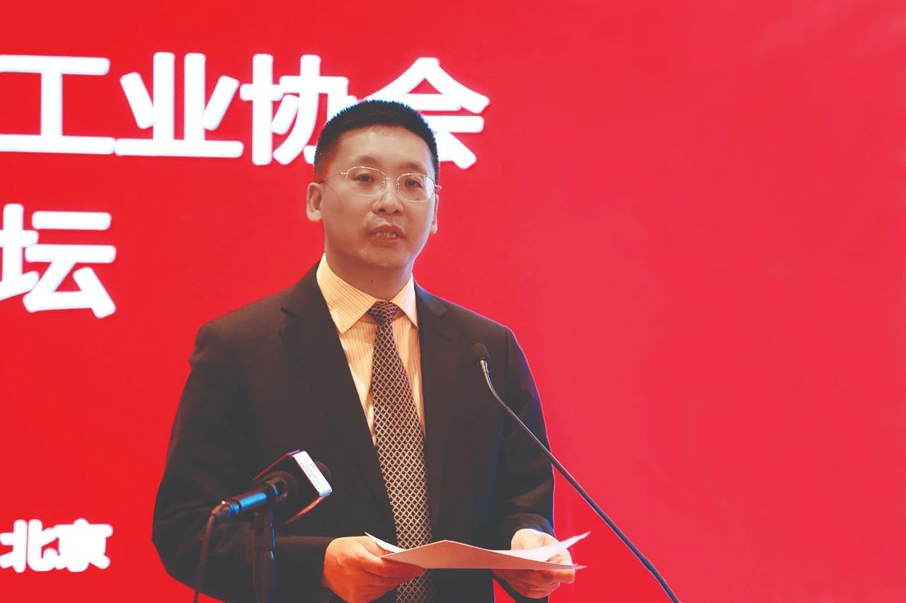 徐树彪：服务有色冶金 助力低碳发展.jpg
