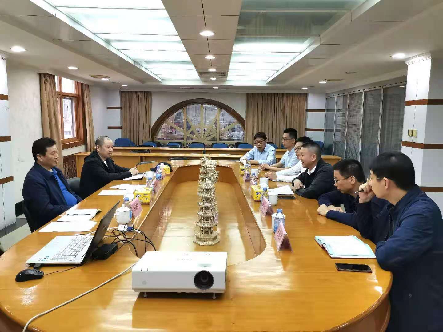章吉林一行调研闽发铝业.jpg