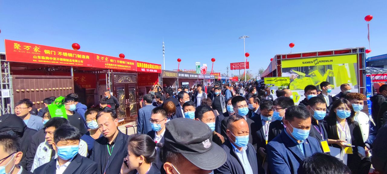 广场展区1.jpeg