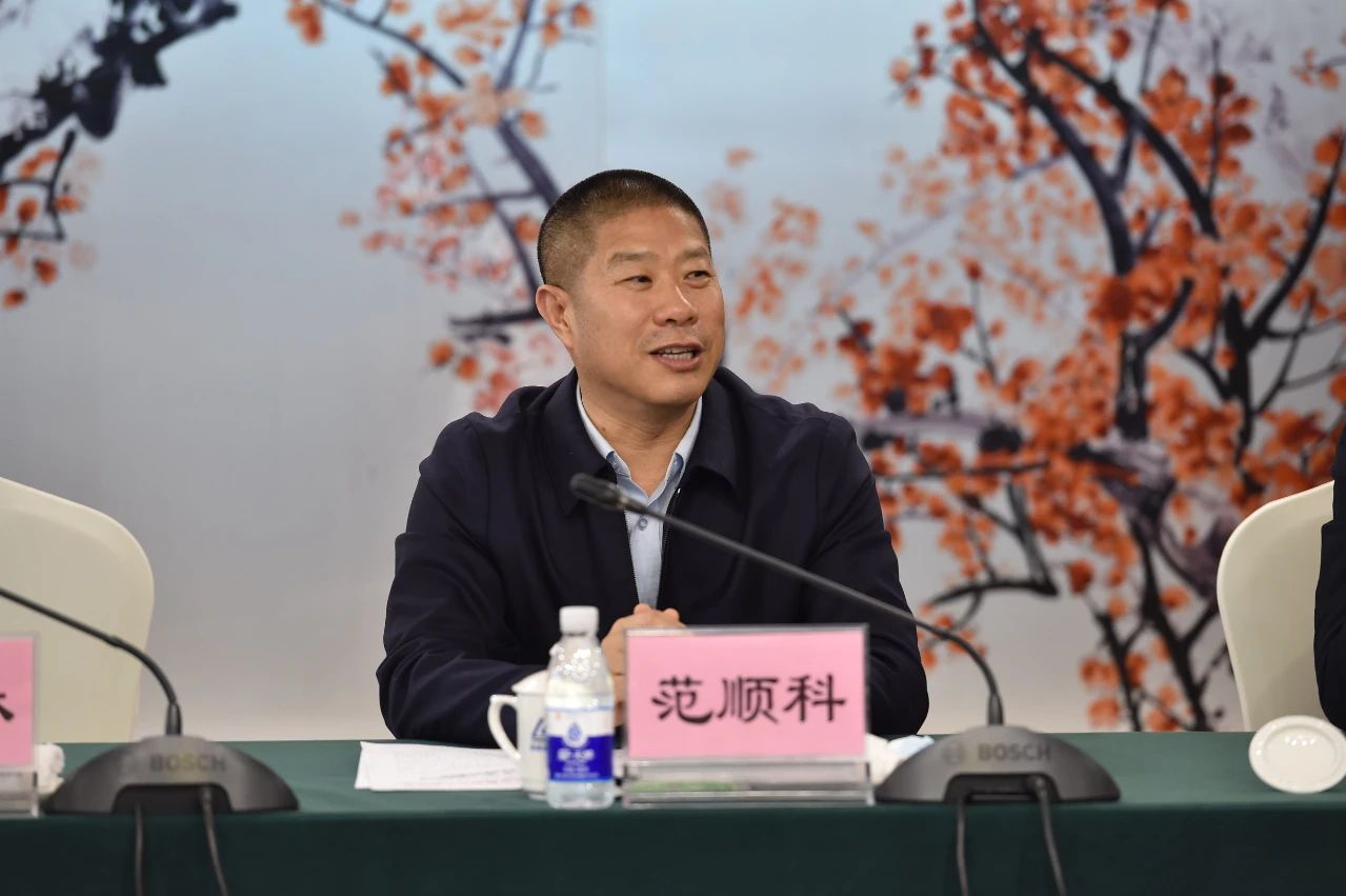 2021年（第二届）中国铝板带行业企业家高峰论坛在重庆西彭召开1.jpg