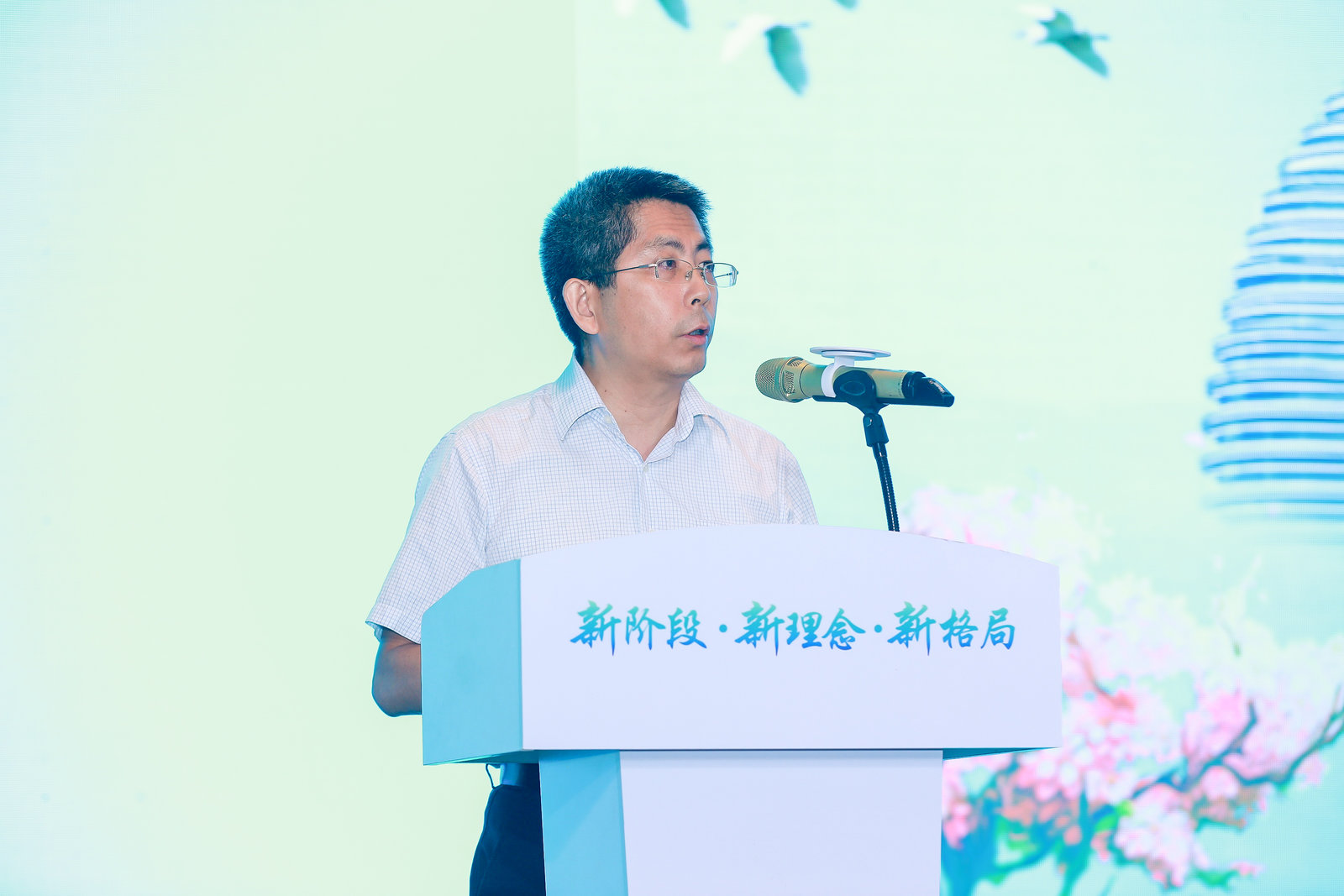 第二位致辞领导.jpg