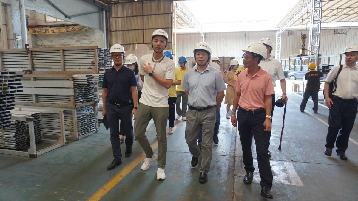 中联1.JPG
