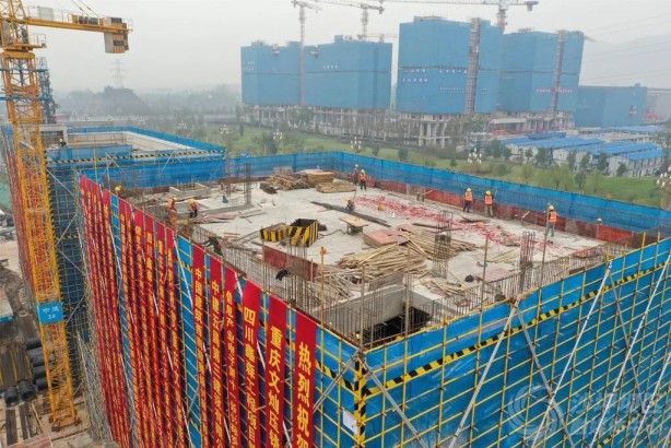 文灿新能源汽车轻量化零部件重庆生产基地1、2、3号楼顺利封顶
